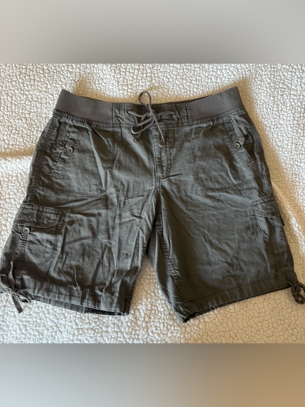 Women’s Faded Glory Olive Green Cargo Drawstring Shorts